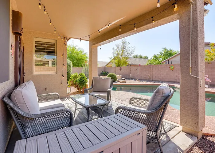 Holiday home Getaway < 8 Mi To Estrella Mountain! Avondale