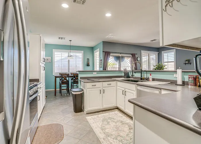 Holiday home Getaway < 8 Mi To Estrella Mountain! Avondale